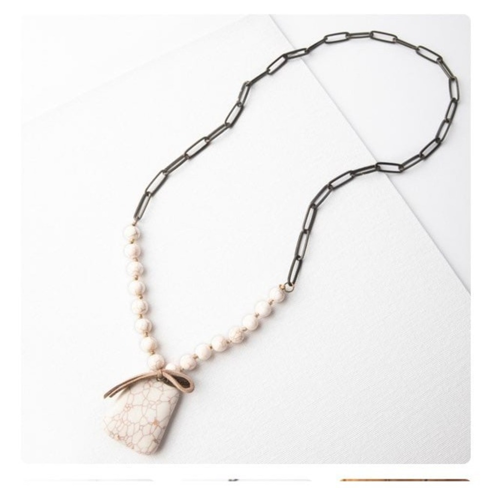 Plunder Brigetta Necklace - Picture 3 of 3